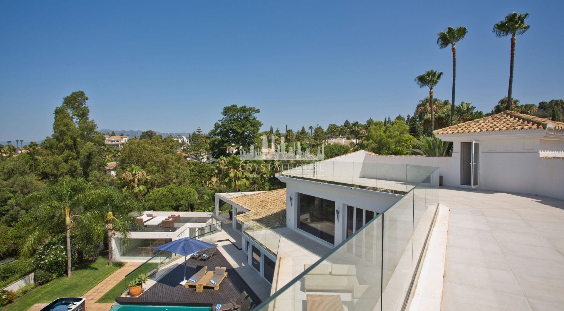 Nowoczesna, luksusowa willa z 7 sypialniami i panoramicznym widokiem na morze w Hacienda Las Chapas