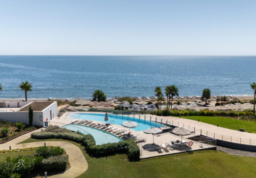 Luksusowy apartament Frontline Beach z panoramicznym widokiem na morze