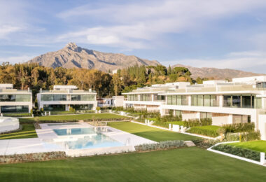 Nowoczesna willa z 4 sypialniami, kinem na dachu i widokiem na morze