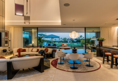 Nowoczesna willa z 4 sypialniami, kinem na dachu i widokiem na morze