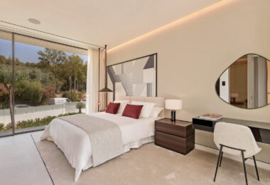 Nowoczesna willa z 4 sypialniami, kinem na dachu i widokiem na morze