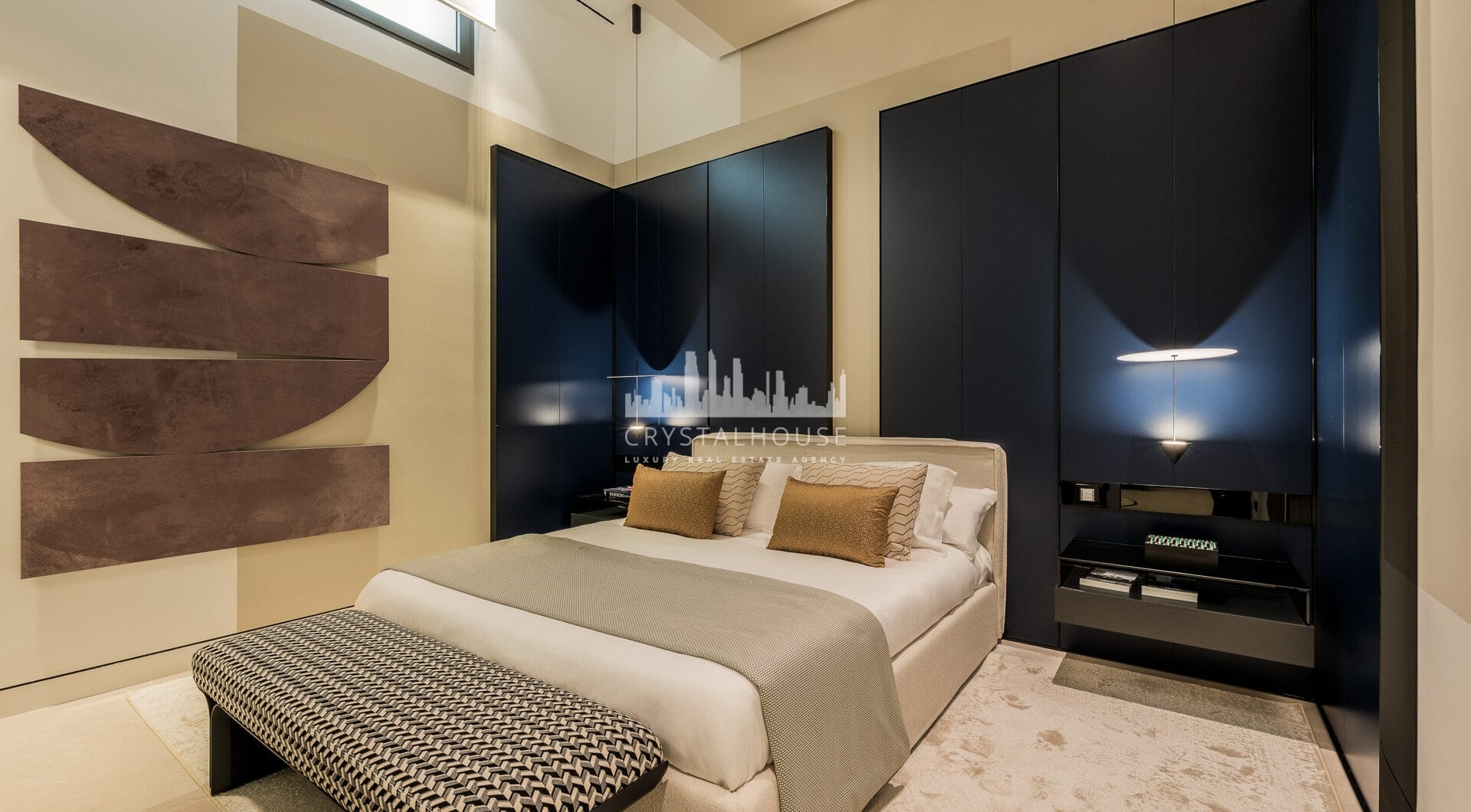 Nowoczesna willa z 4 sypialniami, kinem na dachu i widokiem na morze