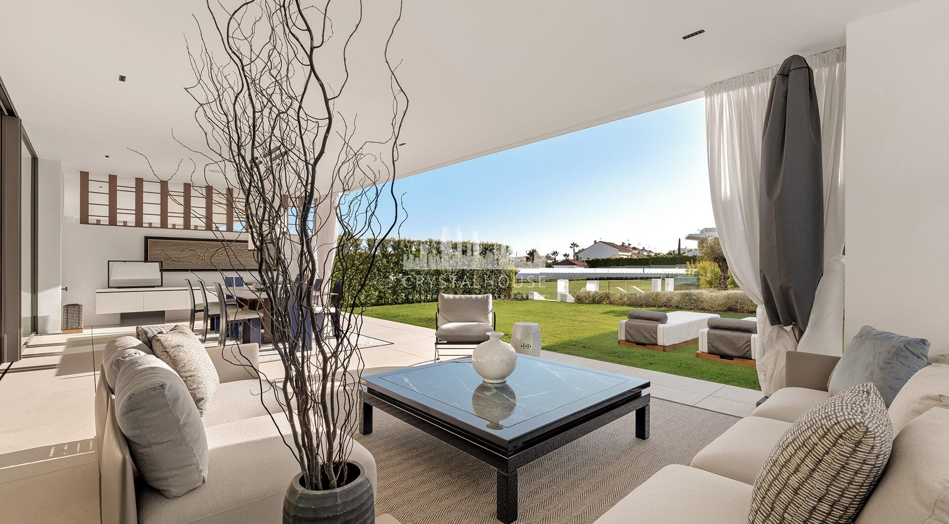 Ekskluzywna willa z 4 sypialniami i basenem na dachu