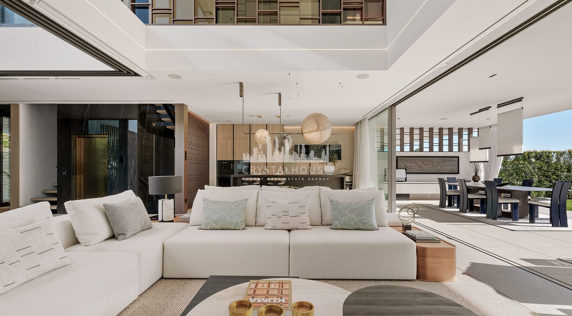 Ekskluzywna willa z 4 sypialniami i basenem na dachu