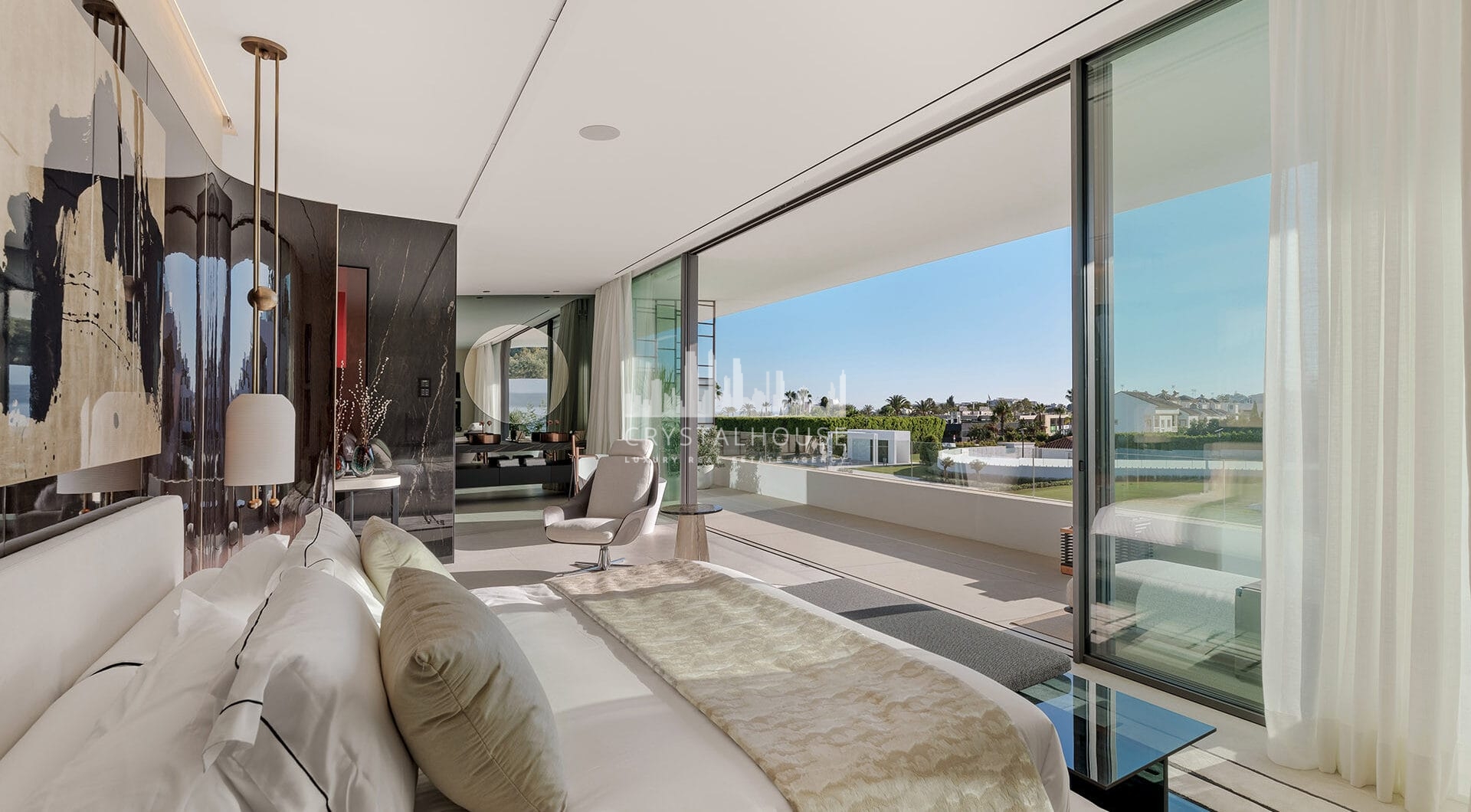 Ekskluzywna willa z 4 sypialniami i basenem na dachu