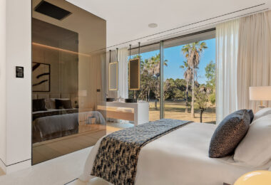 Ekskluzywna willa z 4 sypialniami i basenem na dachu