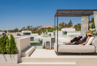 Ekskluzywna willa z 4 sypialniami i basenem na dachu