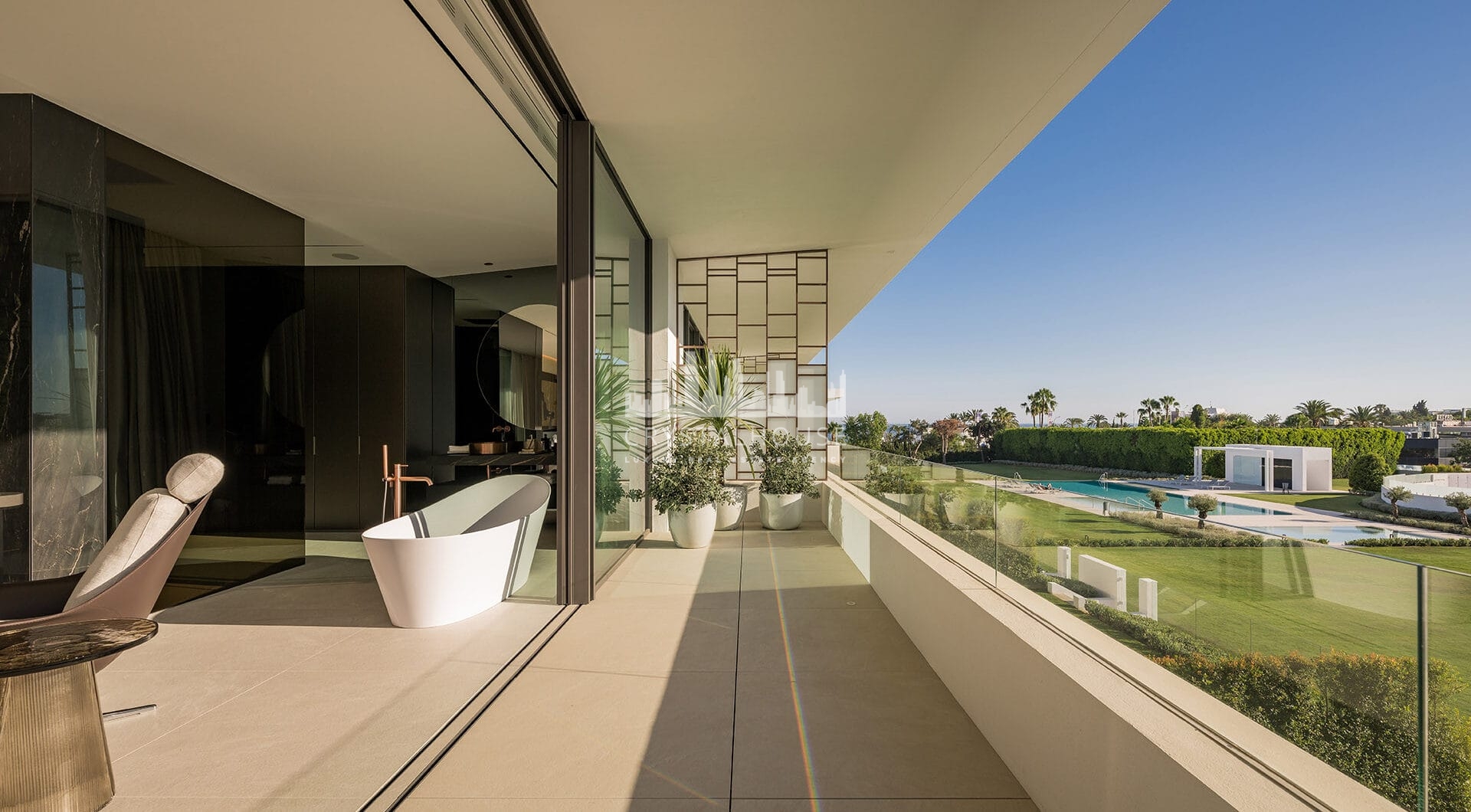 Ekskluzywna willa z 4 sypialniami i basenem na dachu