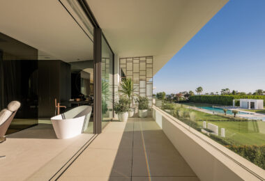 Ekskluzywna willa z 4 sypialniami i basenem na dachu