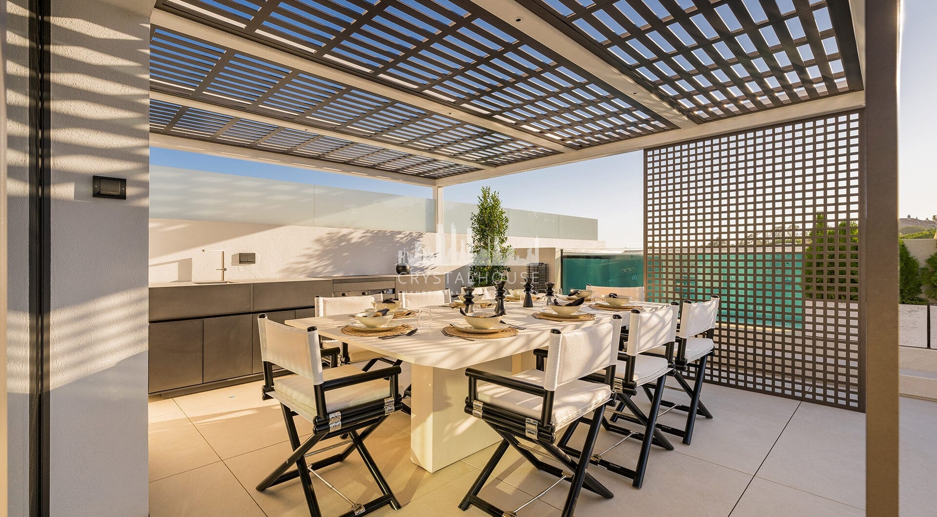 Ekskluzywna willa z 4 sypialniami i basenem na dachu