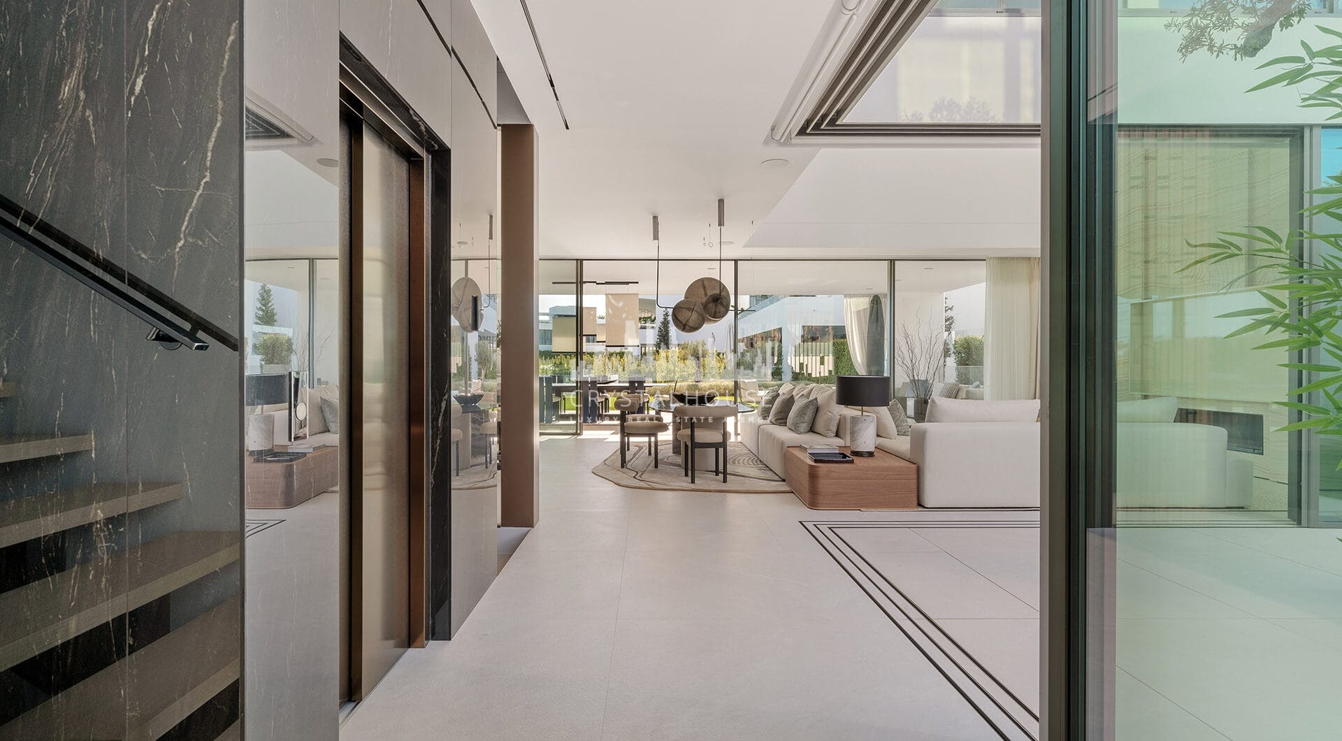 Ekskluzywna willa z 4 sypialniami i basenem na dachu