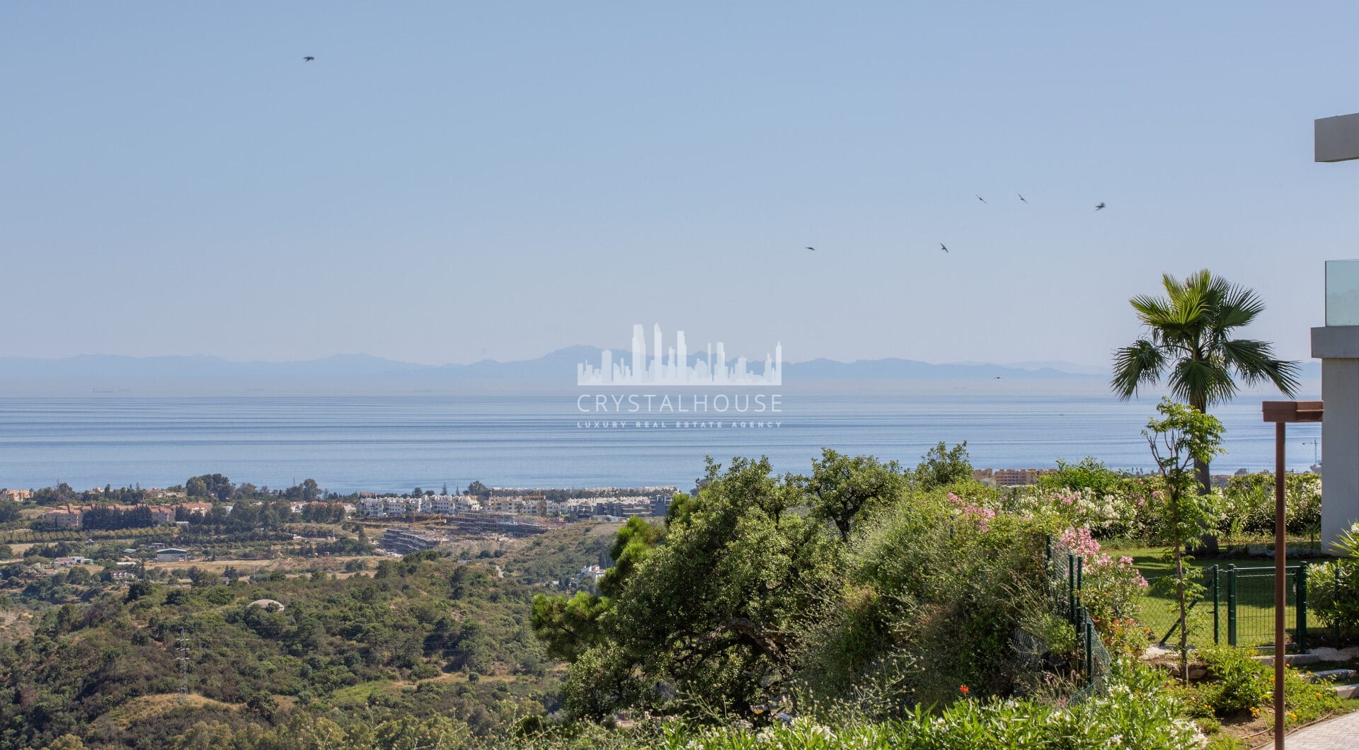 Nowoczesny apartament z 3 sypialniami, widokiem na morze i prywatnością