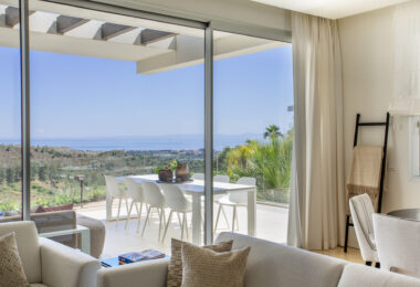 Nowoczesny apartament z 3 sypialniami, widokiem na morze i prywatnością