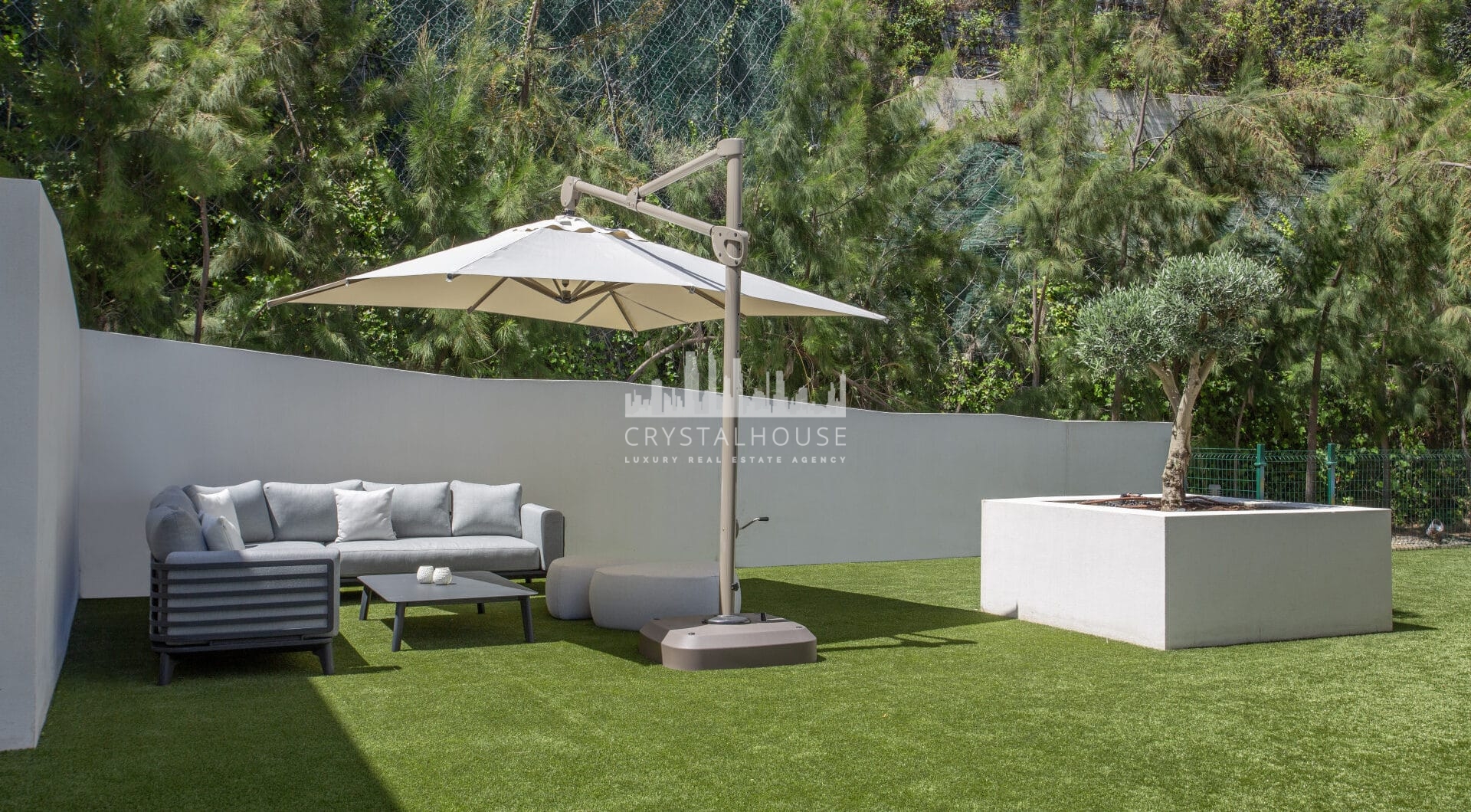 Nowoczesny apartament z 3 sypialniami, widokiem na morze i prywatnością