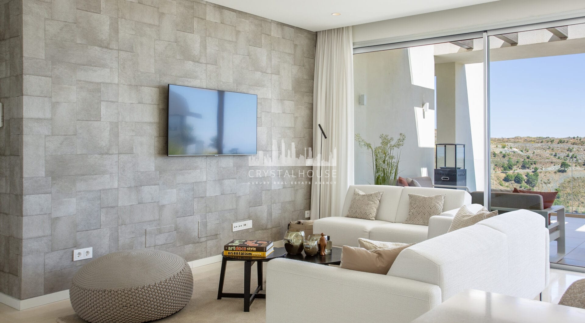 Nowoczesny apartament z 3 sypialniami, widokiem na morze i prywatnością