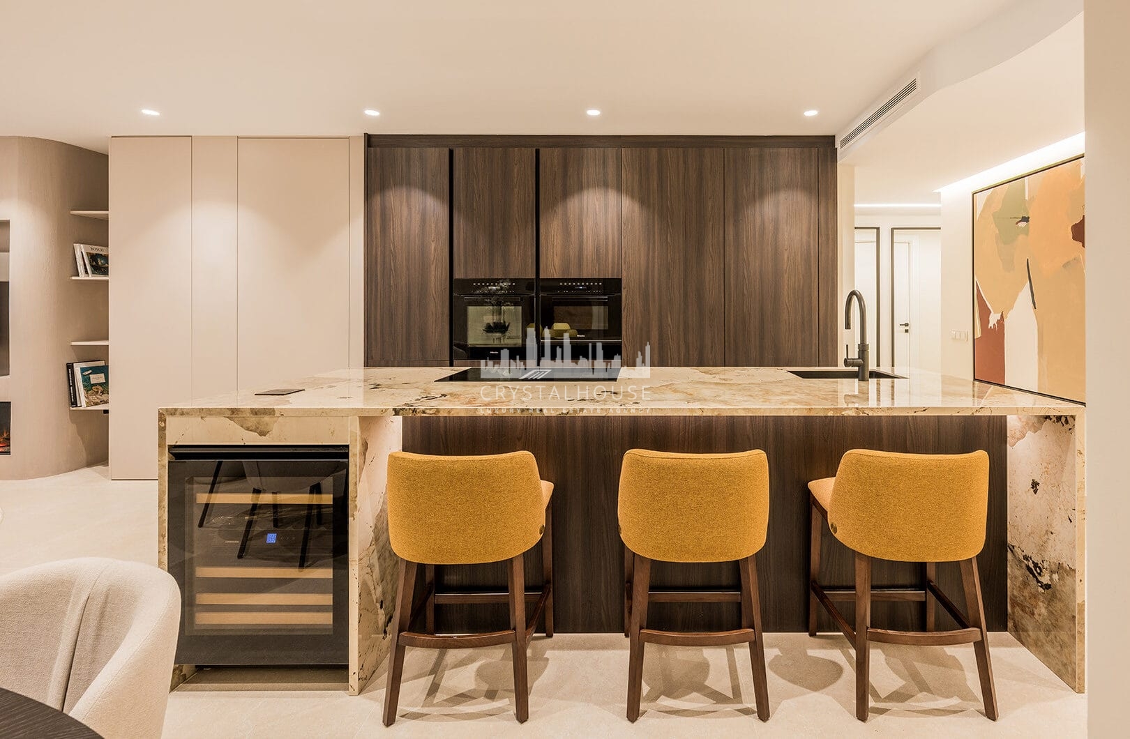 Całkowicie odnowiony apartament z 4 sypialniami i widokiem na morze – Los Granados del Mar, Estepona