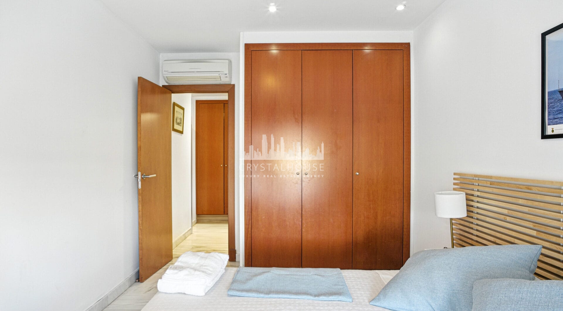 Uroczy wschód zwrócone, trzy sypialnie dwupoziomowy apartament położony w strzeżonej społeczności Parque Botanico, Estepona