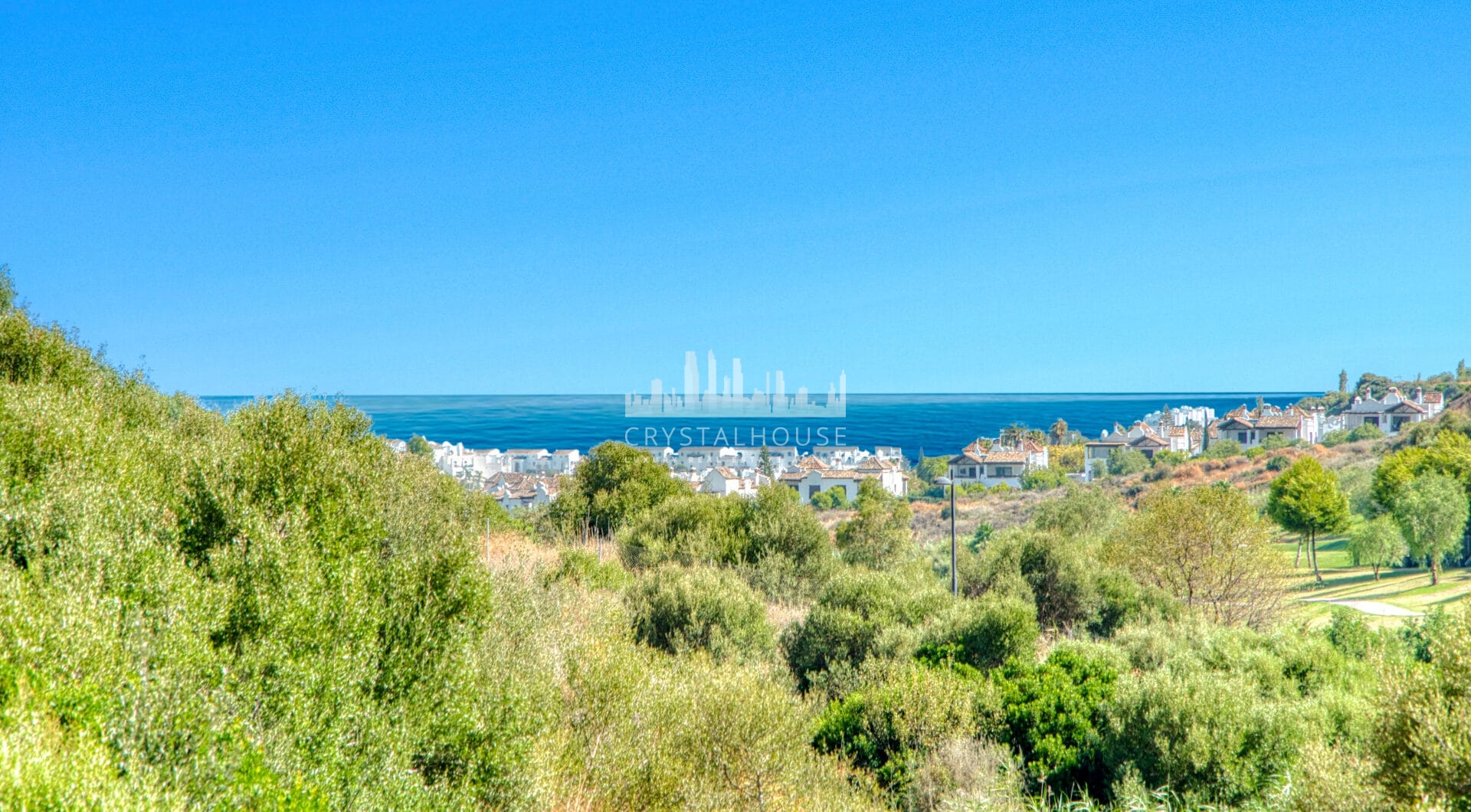 Piękne pięć sypialni, Southwest- Twarzą do willi z widokami Golf w Valle Romano (Estepona)