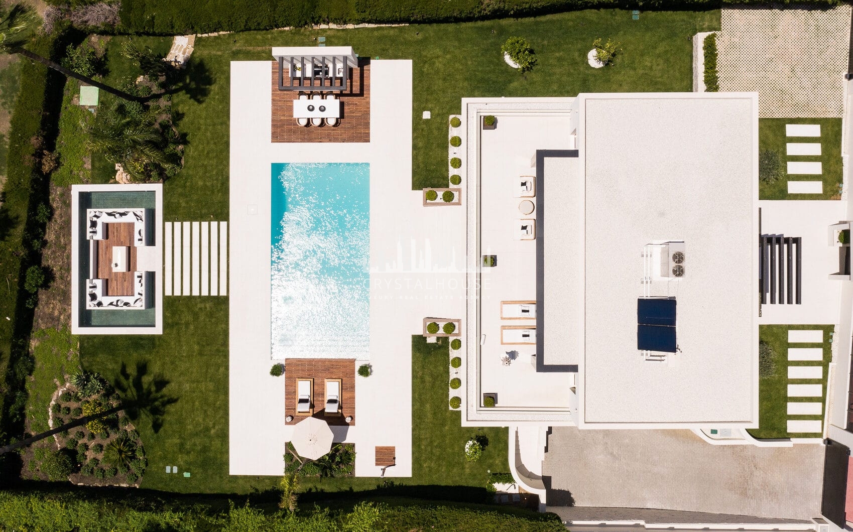 Wyjątkowa willa frontowa przy polu golfowym w Nueva Andalucía