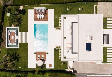 Wyjątkowa willa frontowa przy polu golfowym w Nueva Andalucía