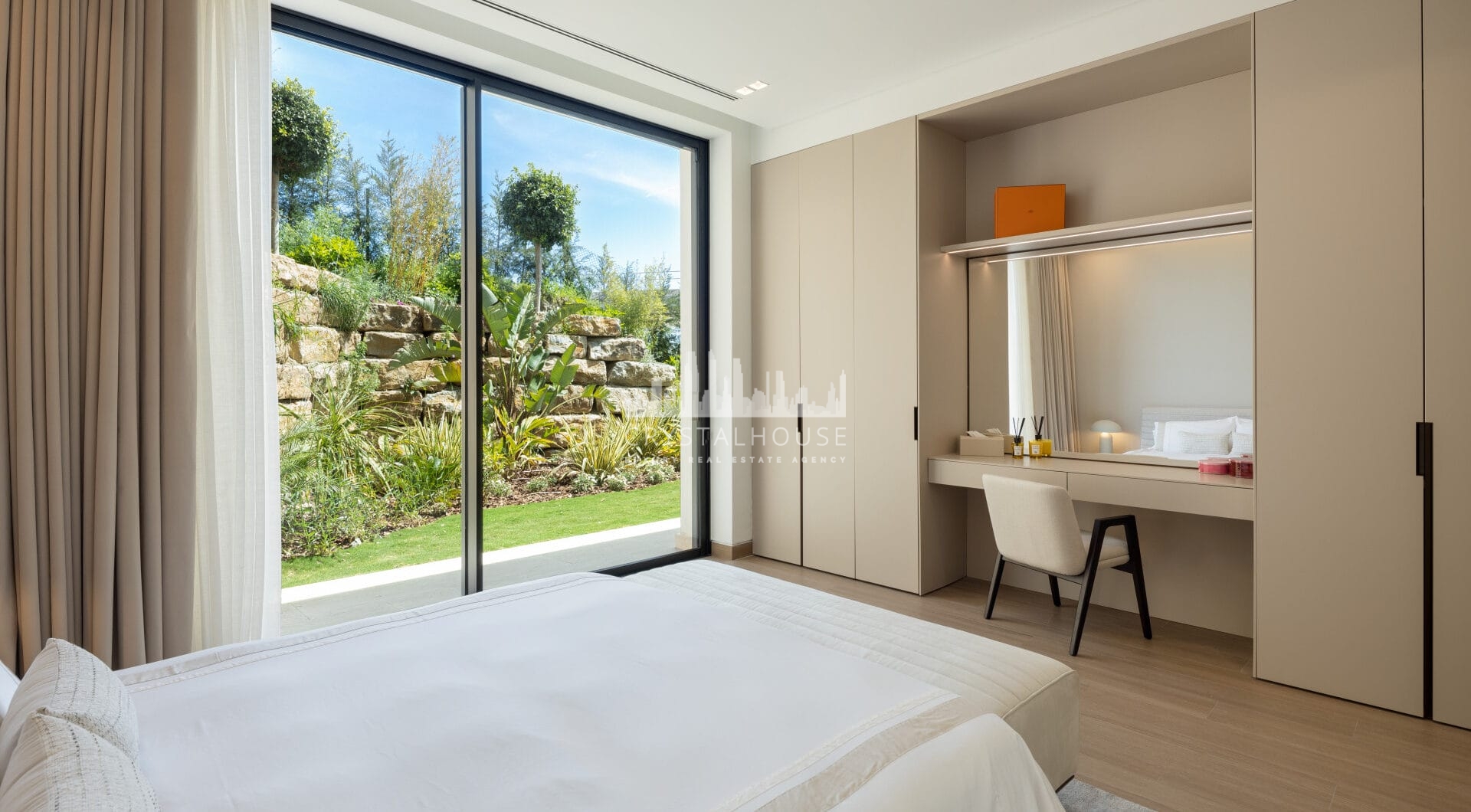 Villa Avani 5 – nowoczesna, luksusowa willa z 6 sypialniami