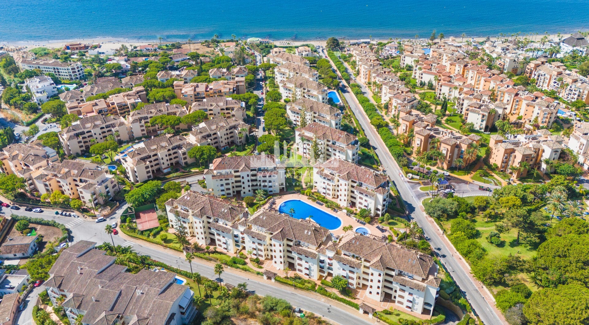 Piękny apartament z dwoma sypialniami w prestiżowej Hacienda Playa, Elviria