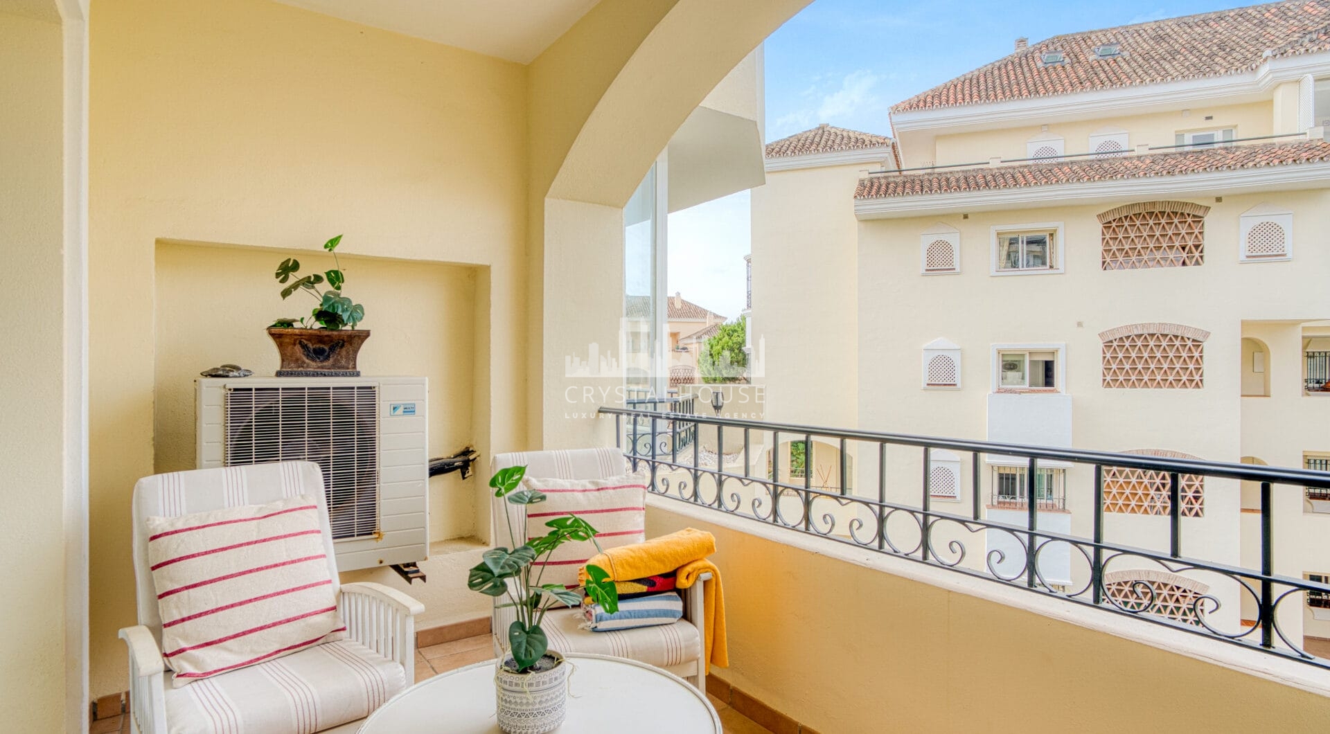 Piękny apartament z dwoma sypialniami w prestiżowej Hacienda Playa, Elviria