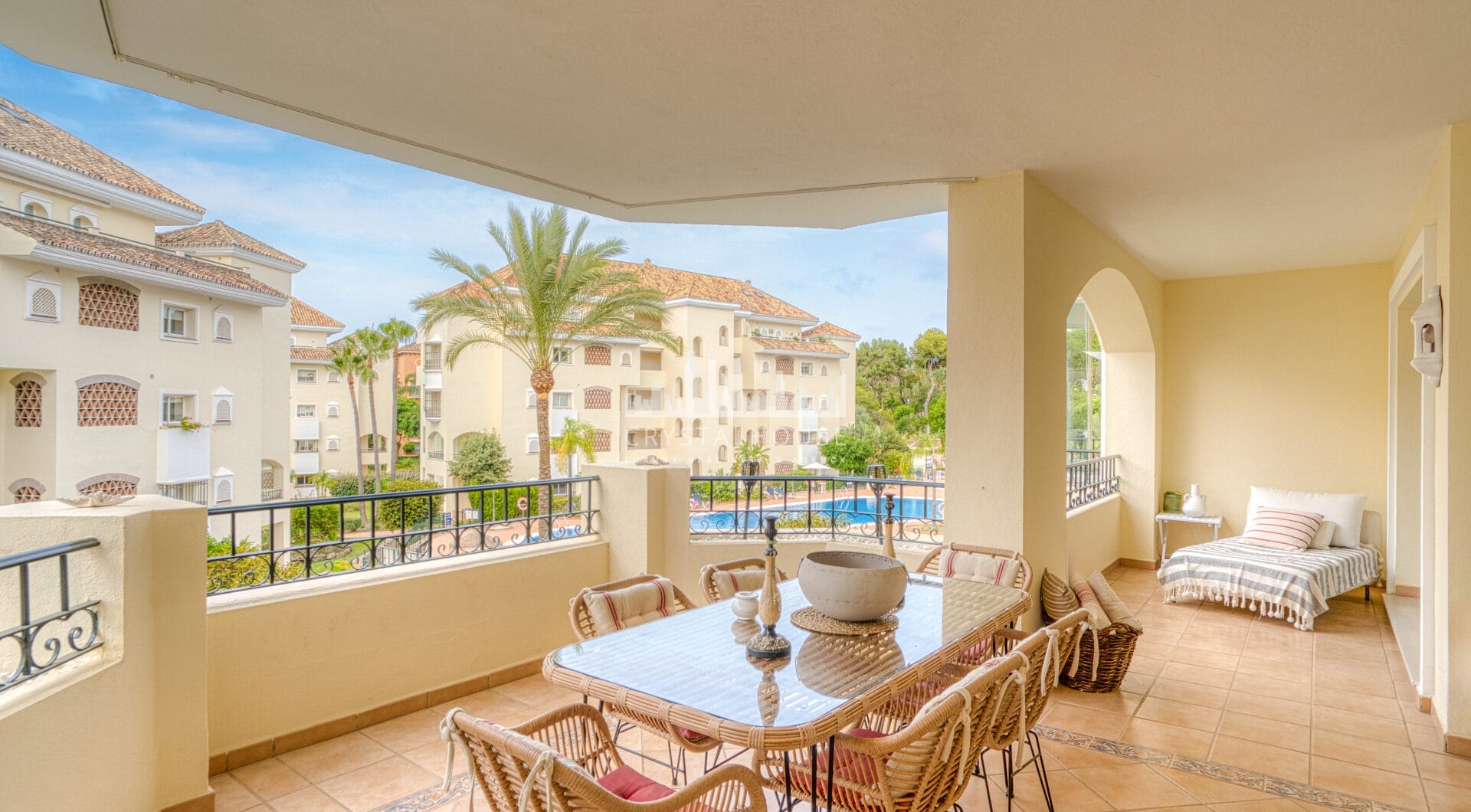 Piękny apartament z dwoma sypialniami w prestiżowej Hacienda Playa, Elviria