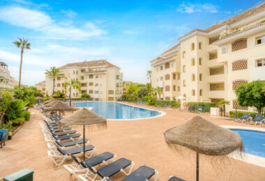 Piękny apartament z dwoma sypialniami w prestiżowej Hacienda Playa, Elviria
