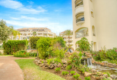 Piękny apartament z dwoma sypialniami w prestiżowej Hacienda Playa, Elviria