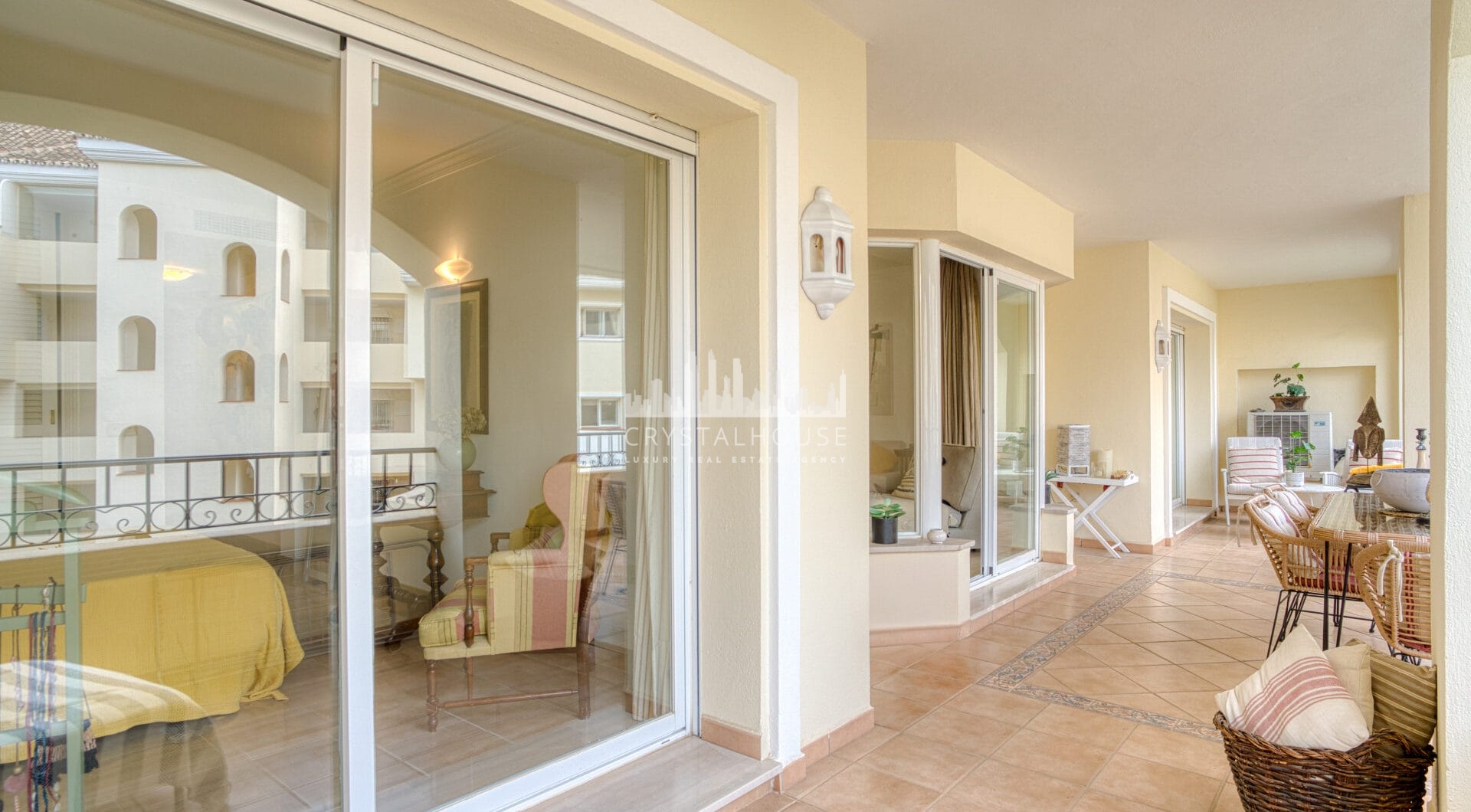 Piękny apartament z dwoma sypialniami w prestiżowej Hacienda Playa, Elviria