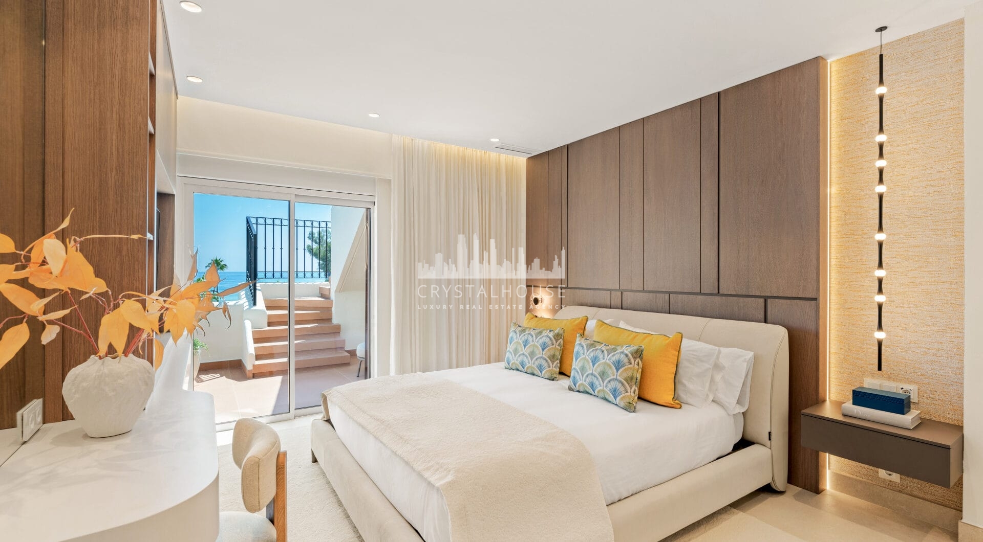 Oszałamiający apartament z trzema sypialniami, położony w ekskluzywnej strzeżonej społeczności Bahia Del Velerin, Estepona.