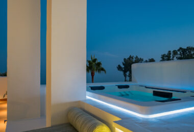 Luksusowy apartament na najwyższym piętrze przy plaży, blisko miasta Estepona!