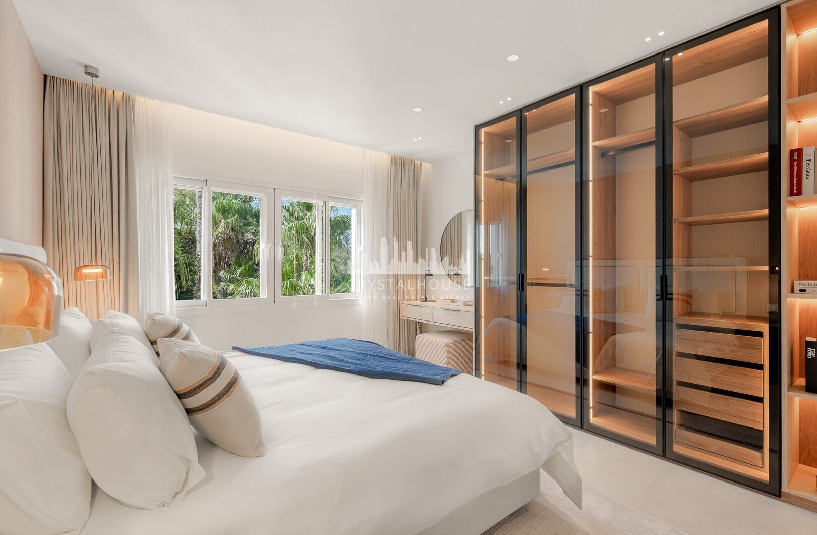 Luksusowy apartament na najwyższym piętrze przy plaży, blisko miasta Estepona!