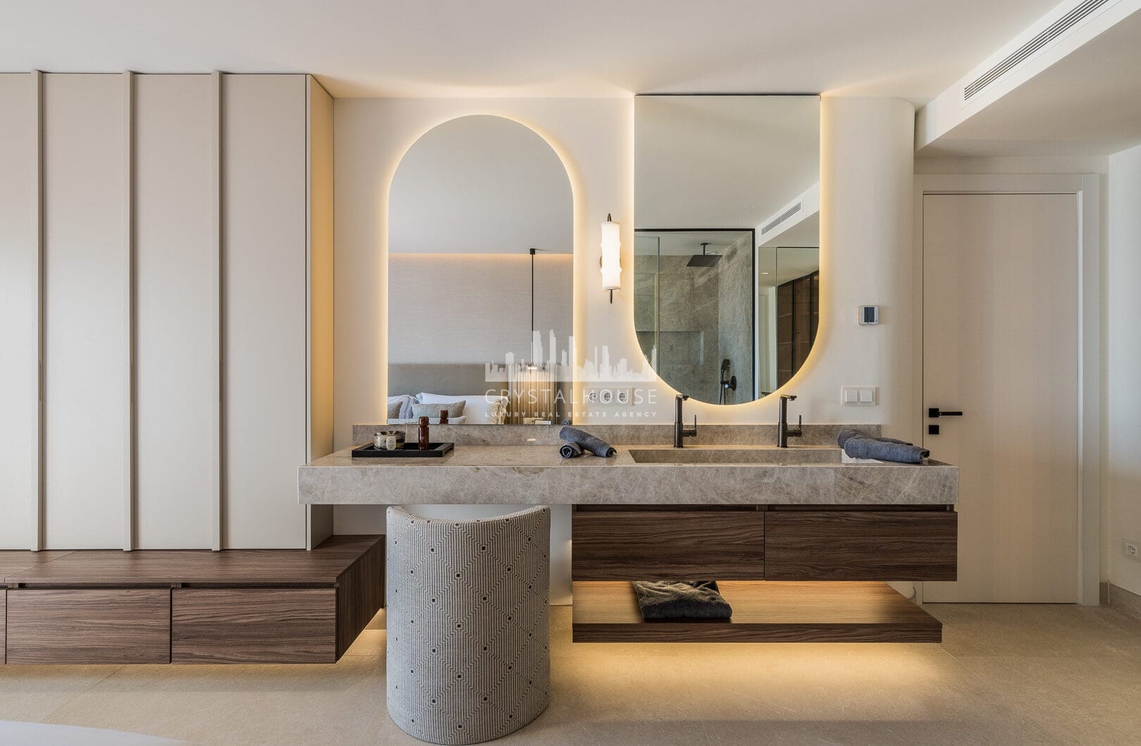 Luksusowy apartament na najwyższym piętrze przy plaży, blisko miasta Estepona!