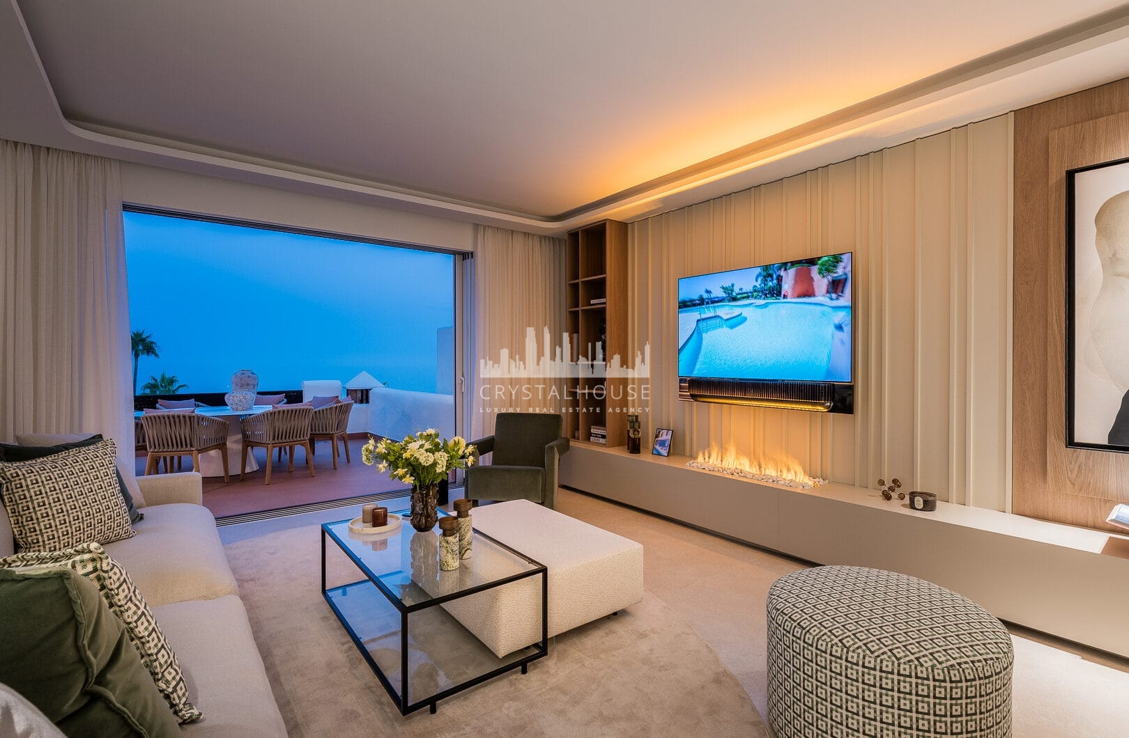 Luksusowy apartament na najwyższym piętrze przy plaży, blisko miasta Estepona!