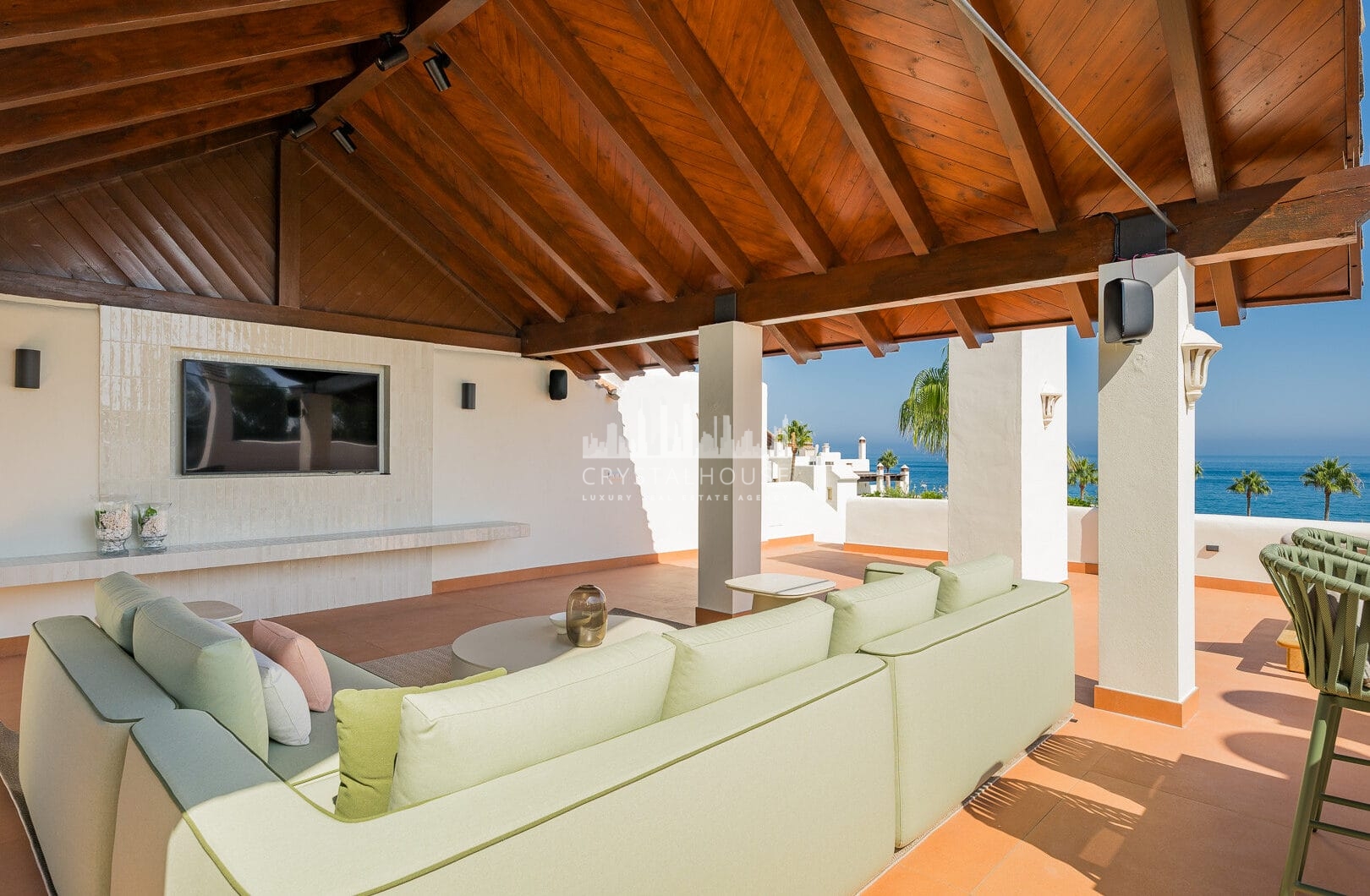 Luksusowy apartament na najwyższym piętrze przy plaży, blisko miasta Estepona!