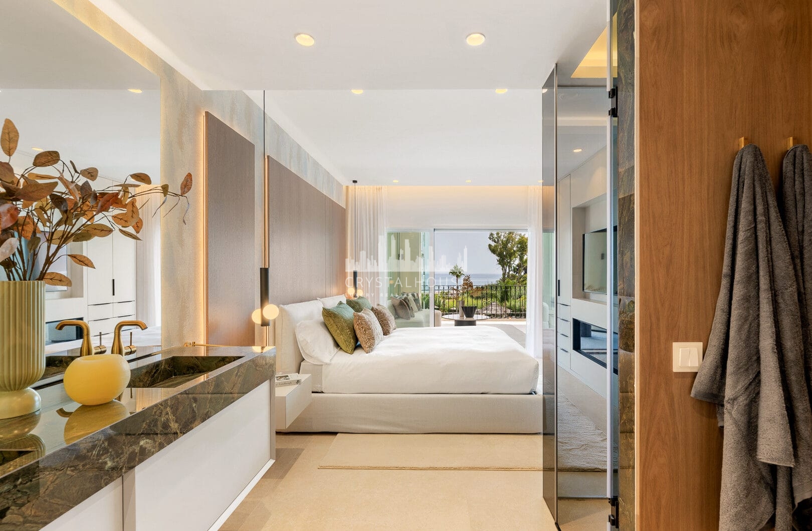 Olśniewające, niedawno wyremontowane mieszkanie przy plaży, blisko miasta Estepona!