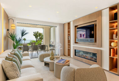 Olśniewające, niedawno wyremontowane mieszkanie przy plaży, blisko miasta Estepona!