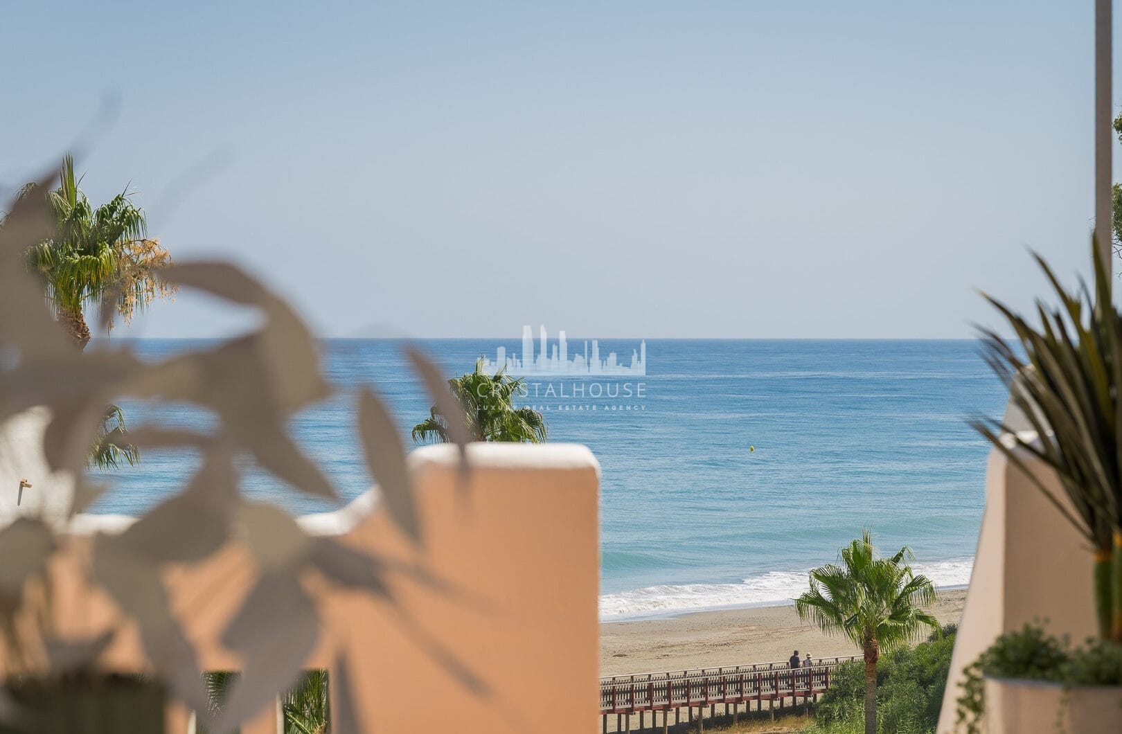 Wyjątkowy dwupoziomowy penthouse zlokalizowany bezpośrednio przy plaży, w pobliżu miasta Estepona!