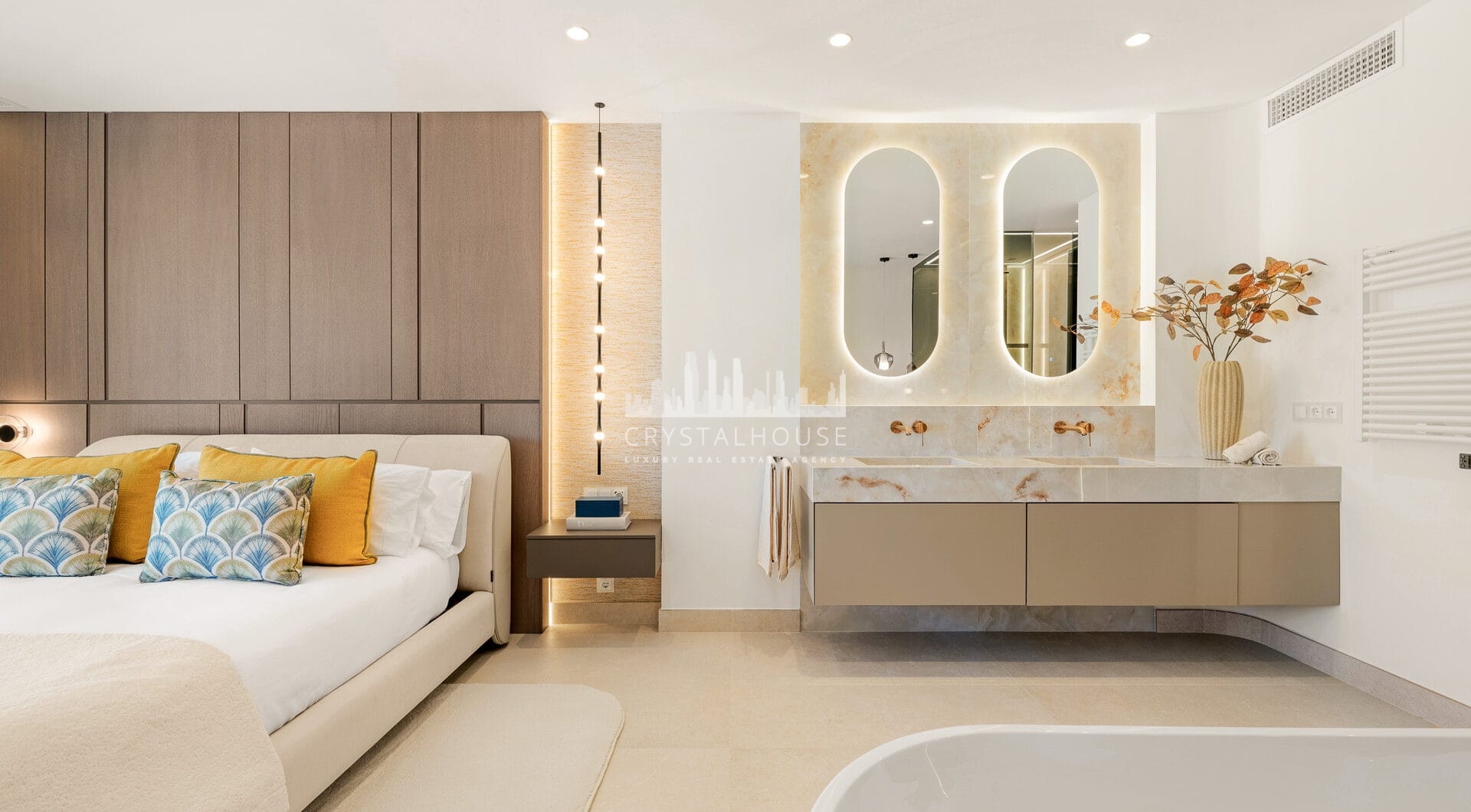 Wyjątkowy dwupoziomowy penthouse zlokalizowany bezpośrednio przy plaży, w pobliżu miasta Estepona!