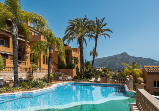 Oszałamiający, niedawno odnowiony apartament z 4 sypialniami