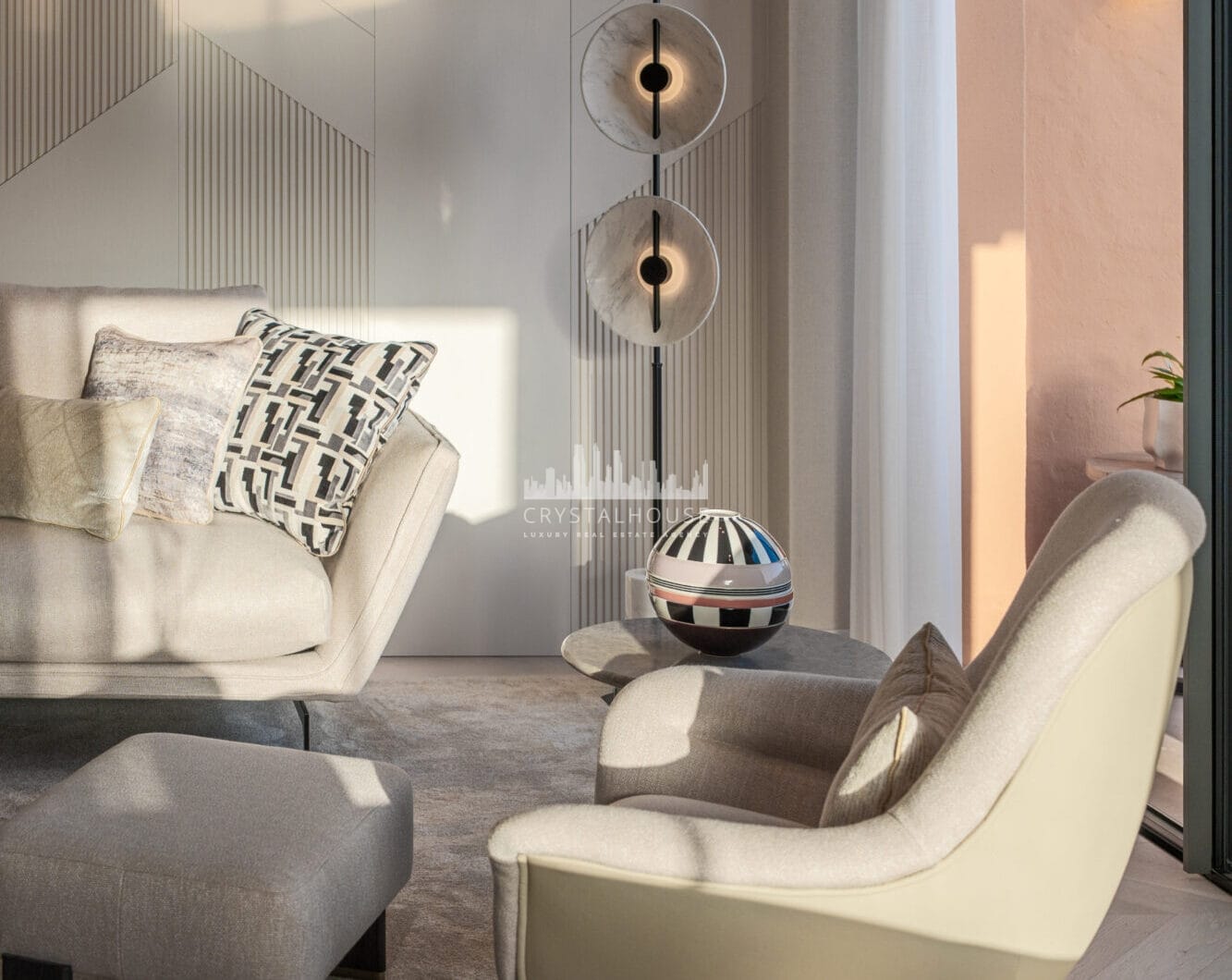 Oszałamiający, niedawno odnowiony apartament z 4 sypialniami