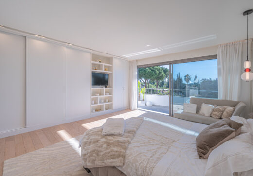 Oszałamiająca willa z czterema sypialniami