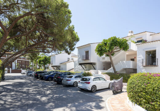 Apartament z 4 sypialniami i widokiem na basen