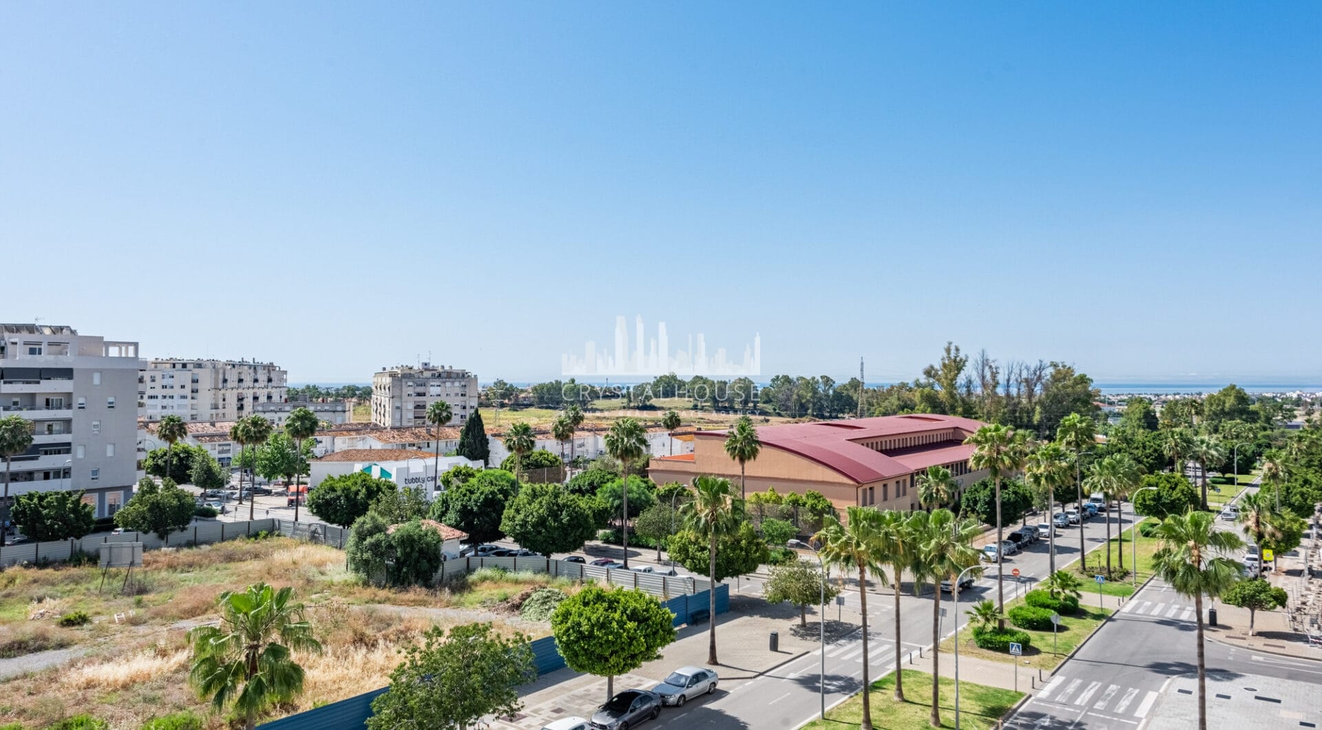 Nowy luksusowy apartament z widokiem na morze i góry w Nueva Andalucia, Marbella