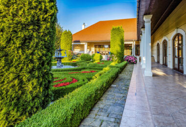 Luksusowa Rezydencja z lądowiskiem dla helikoptera