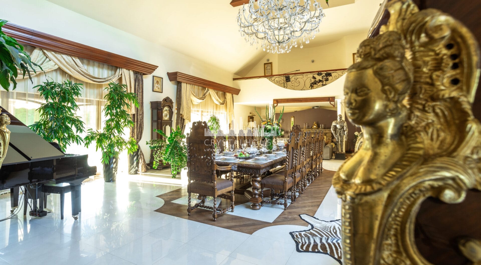 Luksusowa Rezydencja z lądowiskiem dla helikoptera