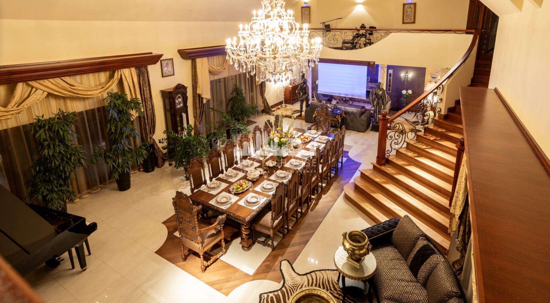 Luksusowa Rezydencja z lądowiskiem dla helikoptera