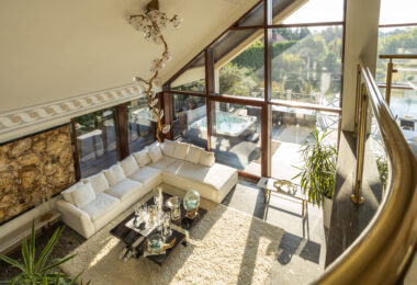 Luksusowa Rezydencja z lądowiskiem dla helikoptera